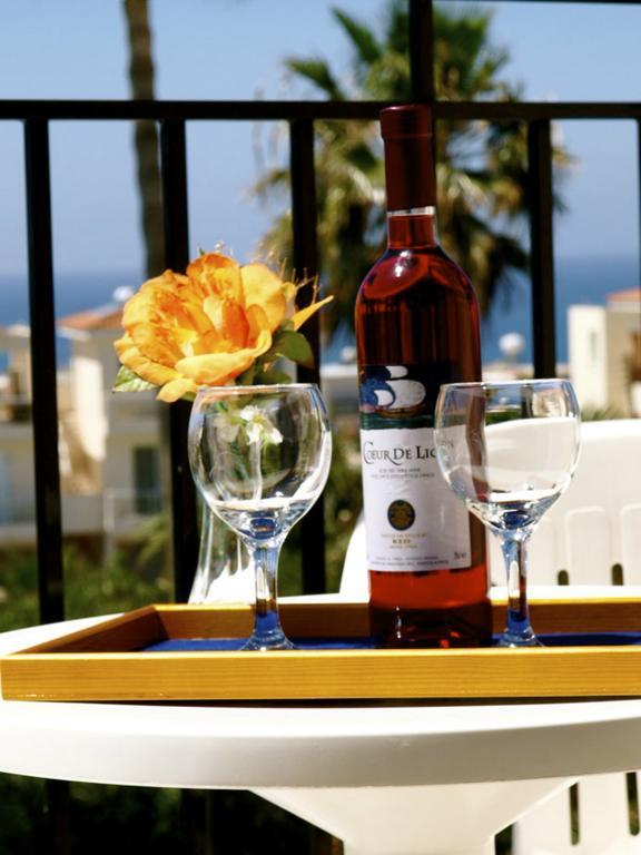 ฮิลล์ท็อป การ์เดน โฮเต็ล อพาร์ตเมนต์ Aparthotel Paphos ภายนอก รูปภาพ