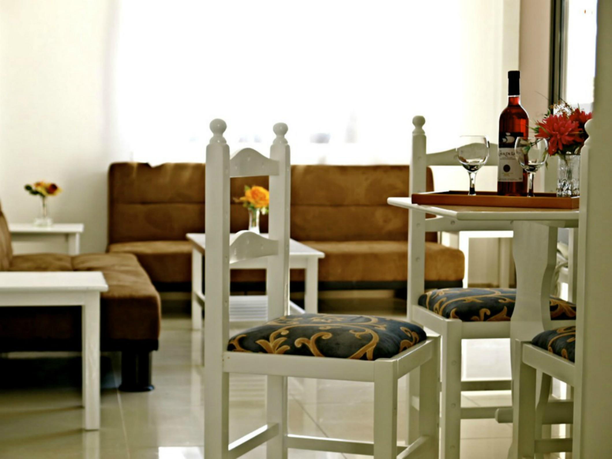 ฮิลล์ท็อป การ์เดน โฮเต็ล อพาร์ตเมนต์ Aparthotel Paphos ภายนอก รูปภาพ