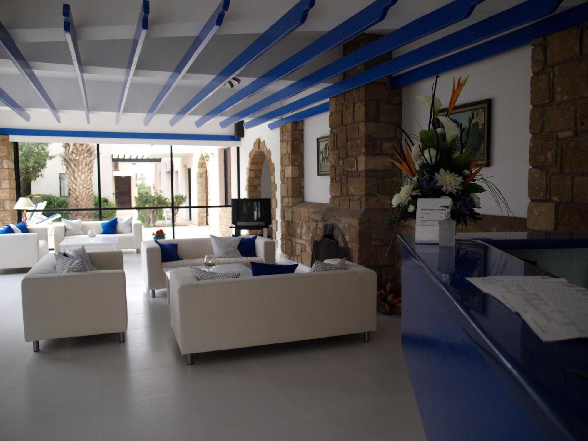 ฮิลล์ท็อป การ์เดน โฮเต็ล อพาร์ตเมนต์ Aparthotel Paphos ภายนอก รูปภาพ